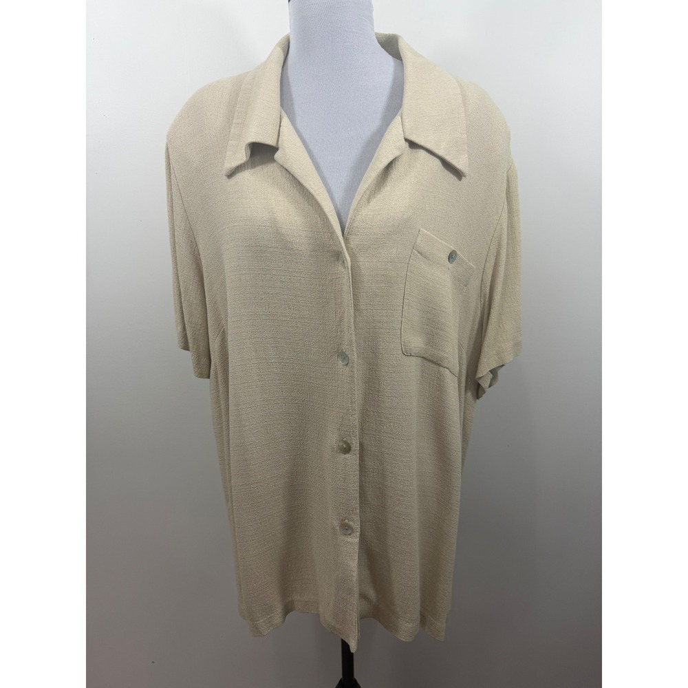 Christy Lyn Vintage Beige Short Sleeve Button Up Shirt Rayon Blend Size 18 USA